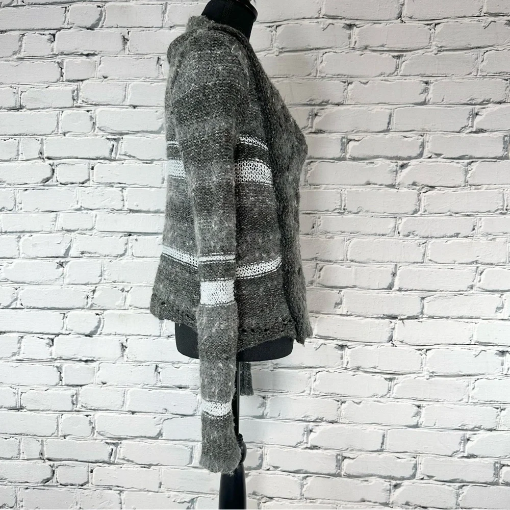 Free People Women’s Wool Alpaca Chunky Knit Sweater Cardigan Gray Striped Medium